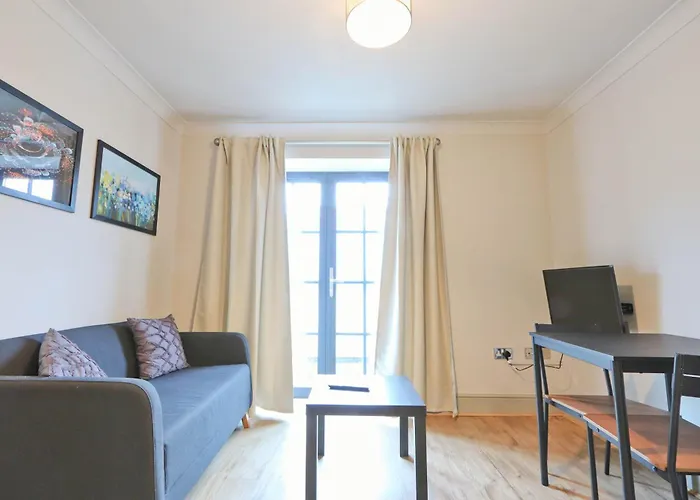 St Thomas One Bedroom Flat Apartment *