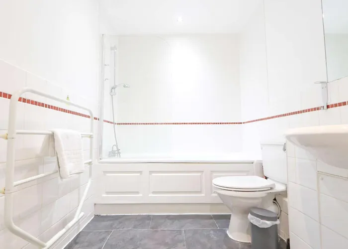 St Thomas One Bedroom Flat *