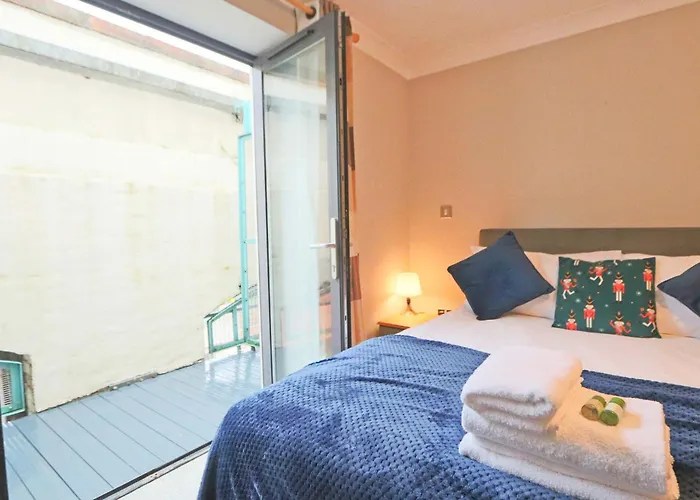 St Thomas One Bedroom Flat * Bristol